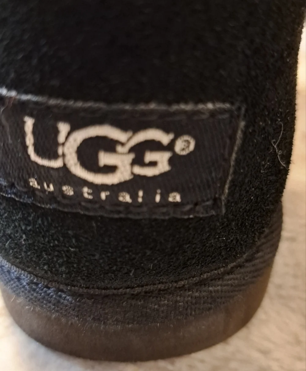 UGG Australia Womens Black Suede Boots   Size 6